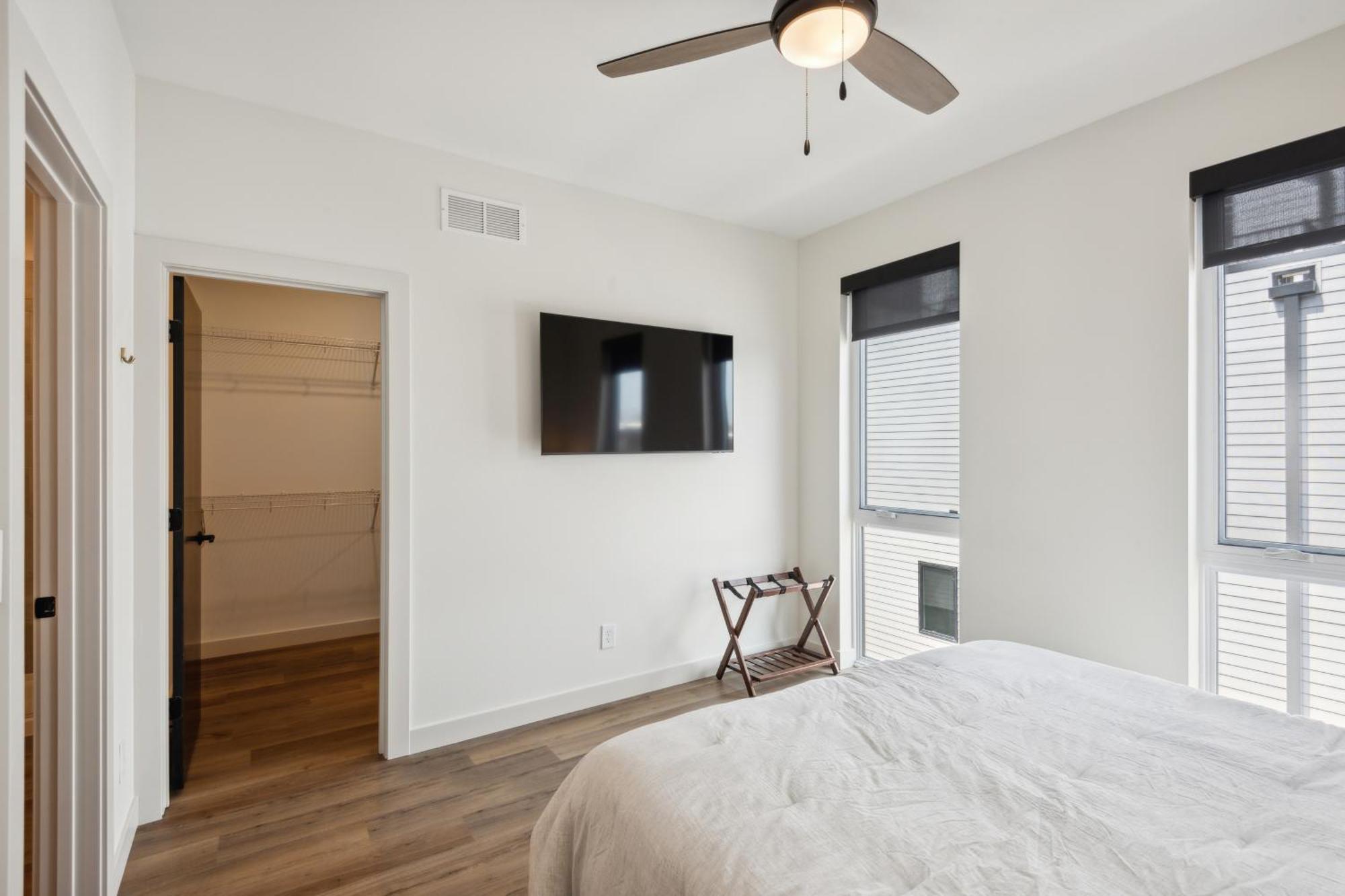 New Modern Townhome With Rooftop Patio Townhouse Iowa City Exterior photo